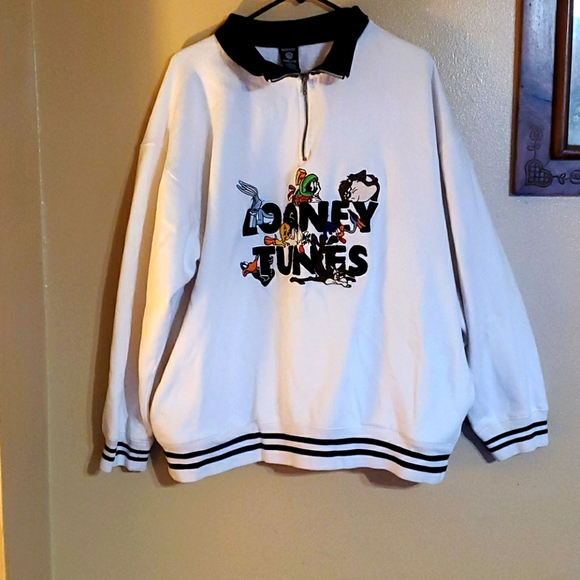 Warner Brothers looney toons sweatshirt